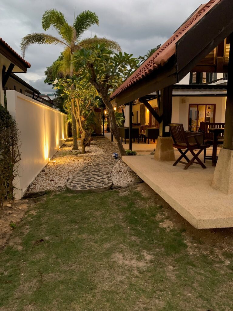 Rent E5 Villa Malee Beach